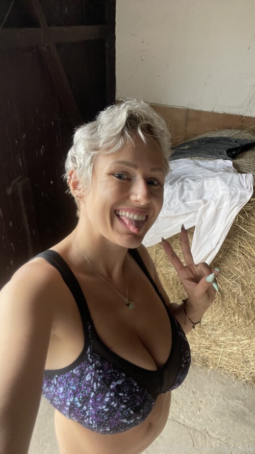 Angel Wicky Nude Leaked Onlyfans Photo