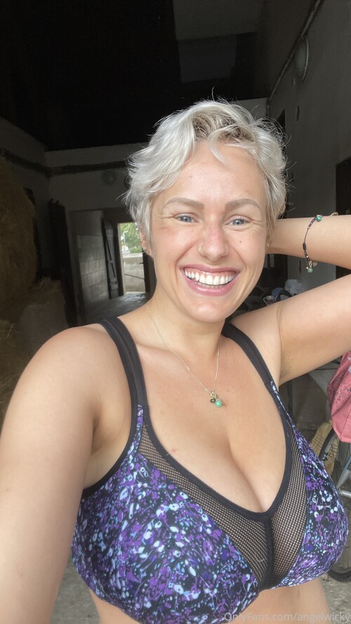 Angel Wicky Nude Leaked Onlyfans Photo