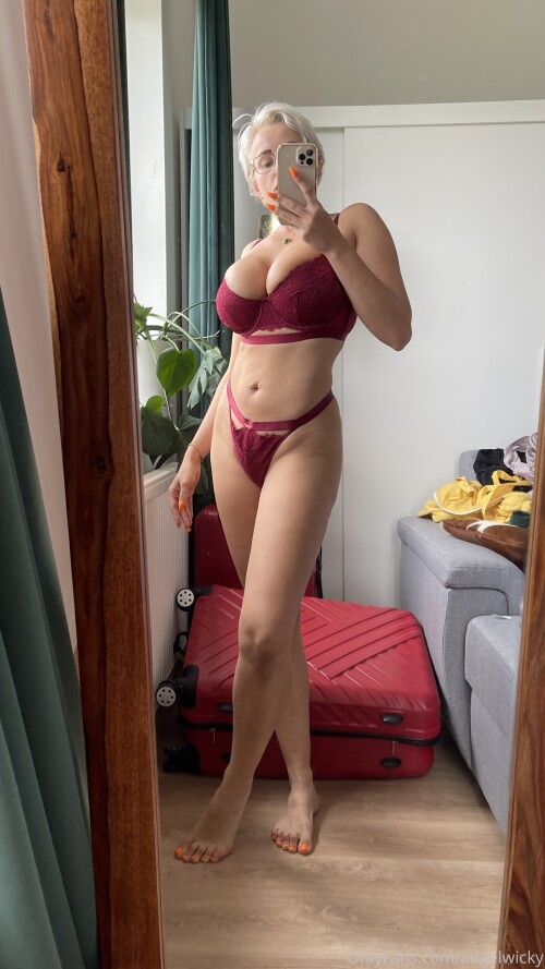 Angel Wicky Nude Leaked Onlyfans Photo