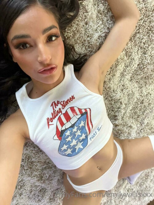 Emily Willis Nude Leaked Onlyfans Photo Emily Willis Nude Leaked Onlyfans Photo