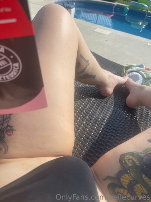 BelleCurves | Meebo | Puzzled_Periwinkle | Allison Warfield Nude Leaked Onlyfans Photo
