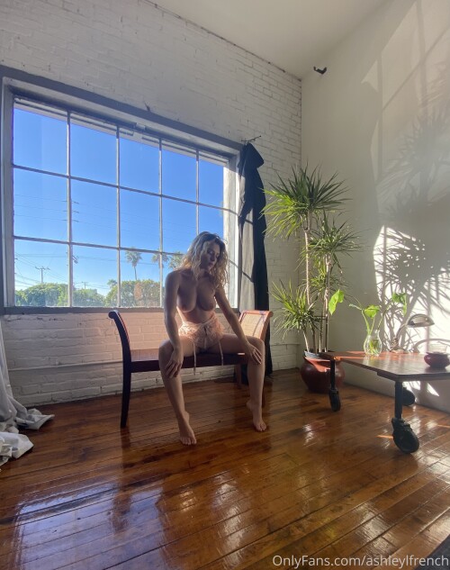Alice Antoinette Nude Leaked Onlyfans Photo Alice Antoinette Nude Leaked Onlyfans Photo