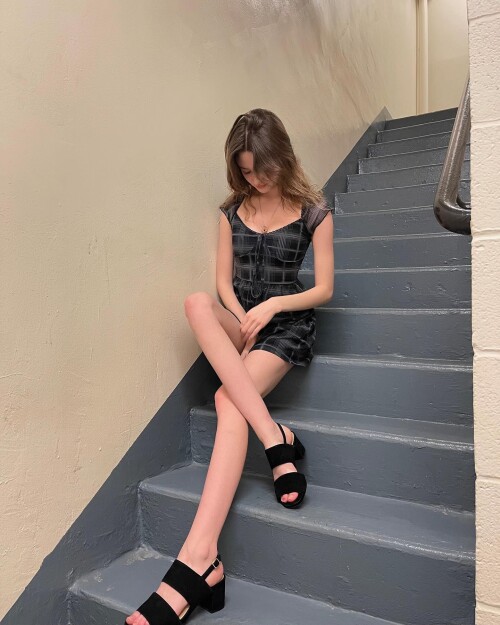 caitlinerinoneill_1651006512348.md.jpg