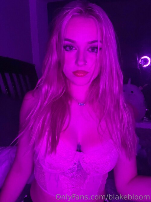 blakebloom Nude Leaked Onlyfans Photo blakebloom Nude Leaked Onlyfans Photo