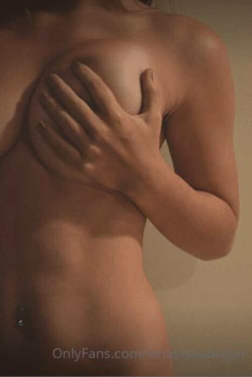 lenastraubinger Nude Leaked Onlyfans Photo lenastraubinger Nude Leaked Onlyfans Photo