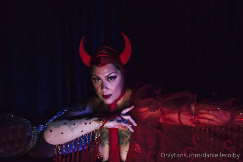 Danielle Colby Nude Leaked Onlyfans Photo Danielle Colby Nude Leaked Onlyfans Photo