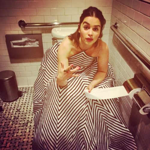 emilia-clarke-toilet.png