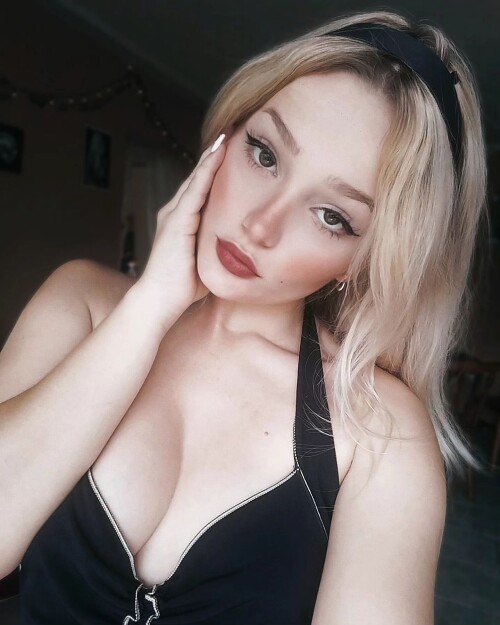 Pixiecatt / Kiki Sakura Nude Leaked Onlyfans Photo Pixiecatt / Kiki Sakura Nude Leaked Onlyfans Photo