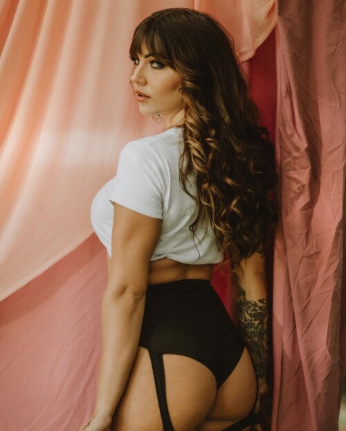 Sylina Ruiz (itssylina) Nude Leaked Onlyfans Photo
