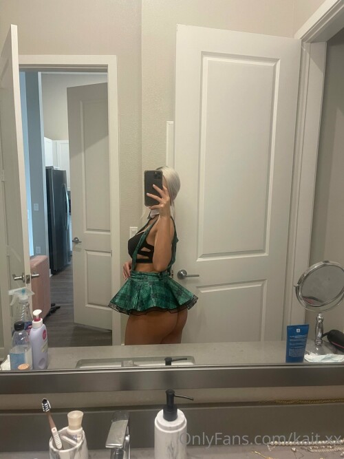 kait.xx Nude Leaked Onlyfans Photo kait.xx Nude Leaked Onlyfans Photo