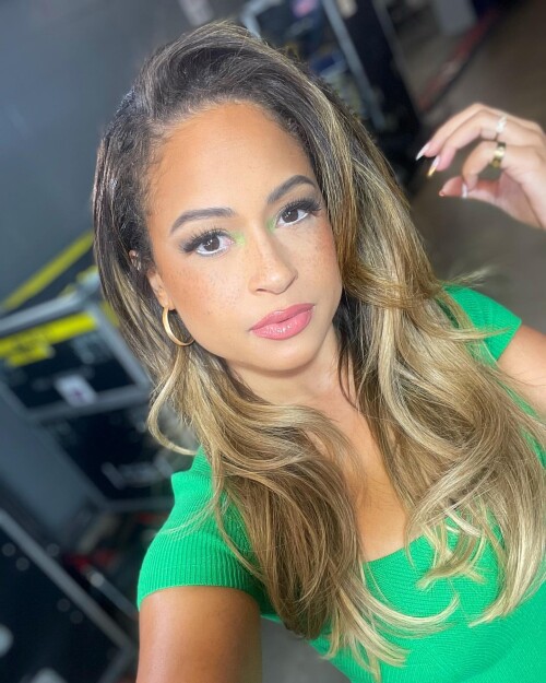 kaylabraxtonwwe_Cg71g0uJ5g8_4.jpg