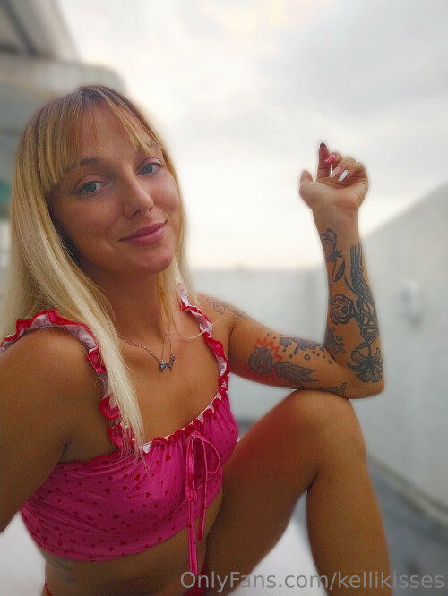 Kelli Kisses Nude Leaked Onlyfans Photo Kelli Kisses Nude Leaked Onlyfans Photo