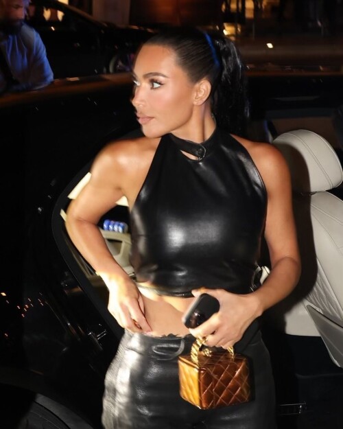 kimkardashian-2023-08-04T095454-6e5164e77e6d8599a.md.jpg