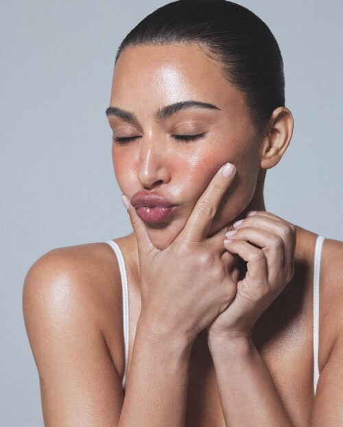 Kim Kardashian Photo 4