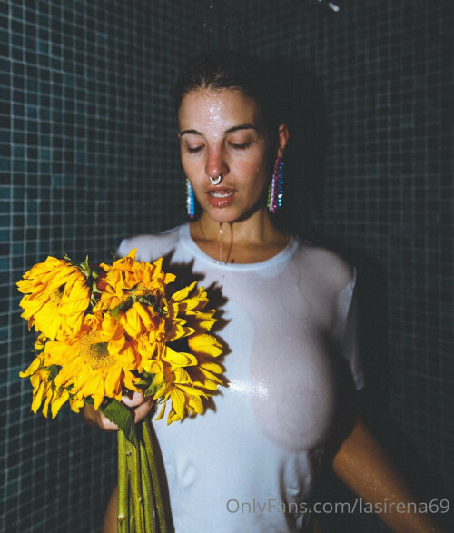 LaSirena69 Nude Leaked Onlyfans Photo LaSirena69 Nude Leaked Onlyfans Photo