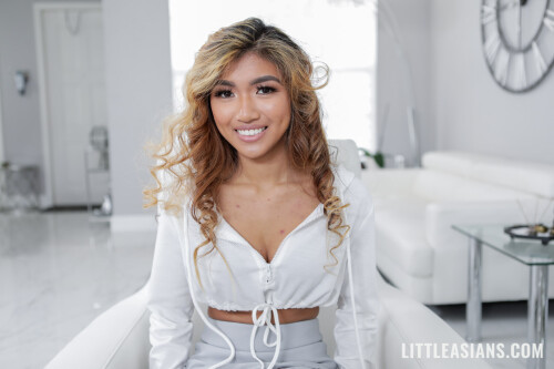 littleasians_clara_trinity_062fa0f3c5773251c8e.jpg