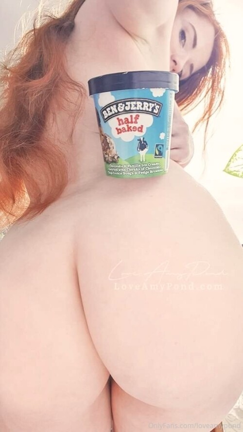 LoveAmyPond Nude Leaked Onlyfans Photo