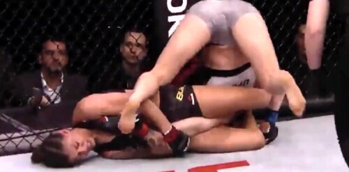 mayra-bueno-silva-Gillian-Robertson-UFCSaoPauloHighlight.md.jpg