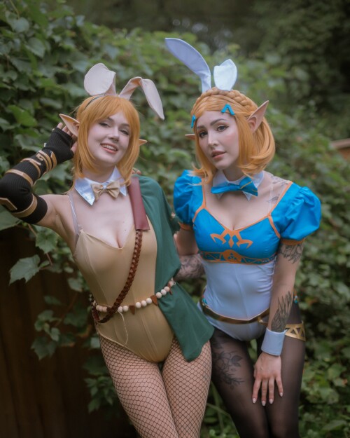 me-rose-link-and-zelda-bunnysuit-790265ba8a6416997.jpg