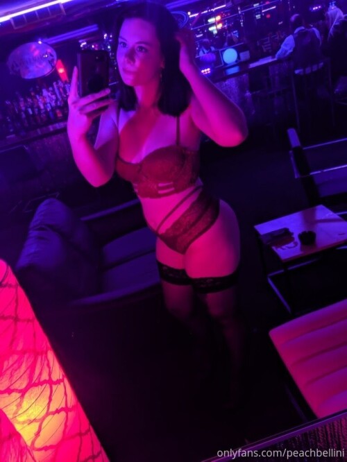 peachbellini Nude Leaked Onlyfans Photo peachbellini Nude Leaked Onlyfans Photo