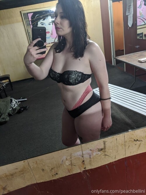 peachbellini Nude Leaked Onlyfans Photo peachbellini Nude Leaked Onlyfans Photo