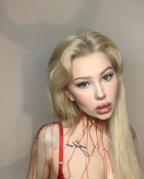 sofimoonlight | sophia_moonlight_vip | _1moonliight | Sofigonewild | sofi_milkys Nude Leaked Onlyfans Photo