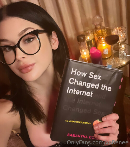 Renee Olstead / xoreneeo Nude Leaked Onlyfans Photo