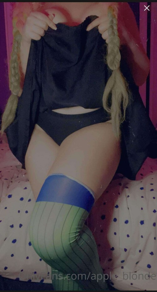 AppleBlonde -@AppleBlonde5 Nude Leaked Onlyfans Photo AppleBlonde -@AppleBlonde5 Nude Leaked Onlyfans Photo