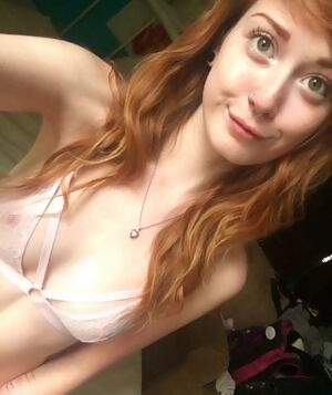 redhead-lil-kitsune-tiltedwaifu-YEm0C3.jpg