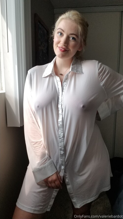Valerie Bardot / valeriebardotx / your.gf.valerie Nude Leaked Onlyfans Photo