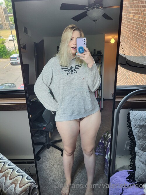 Valerie Bardot / valeriebardotx / your.gf.valerie Nude Leaked Onlyfans Photo
