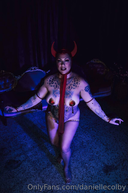 Danielle Colby Nude Leaked Onlyfans Photo Danielle Colby Nude Leaked Onlyfans Photo
