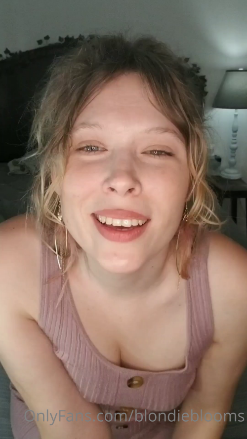 Blondie Blooms / Blondie Tokes Nude Leaked Onlyfans Photo Blondie Blooms / Blondie Tokes Nude Leaked Onlyfans Photo