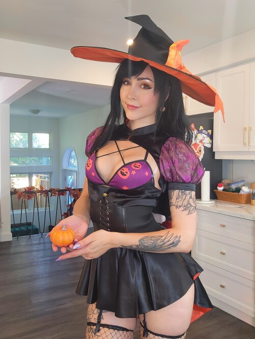 witch-selfie-17.md.jpg