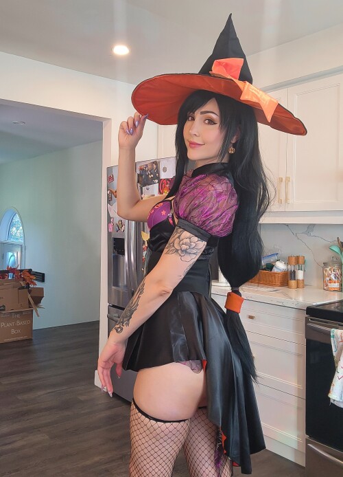 witch-selfie-3.md.jpg