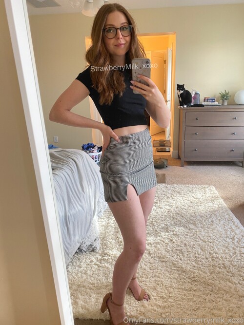 strawberrymilk_xoxo Nude Leaked Onlyfans Photo strawberrymilk_xoxo Nude Leaked Onlyfans Photo